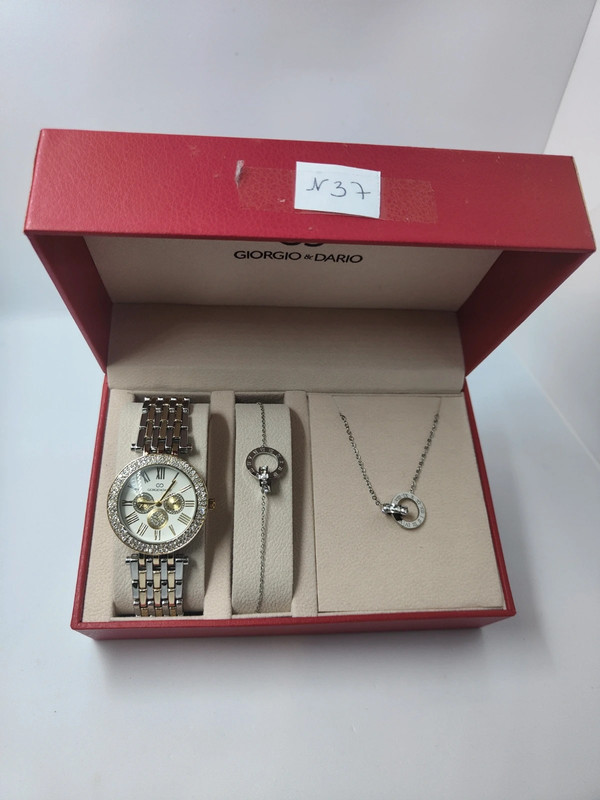 Coffret montre femme avec collier et bracelet en acier inoxydable 1