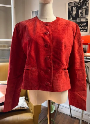 Veste vintage en daim véritable rouge vif, coupe droite, marca: Vintage Dressing, estado: Bueno, tamaño: XL / 42 / 14, 20,00 €, 21,70 € Protección al comprador incluida