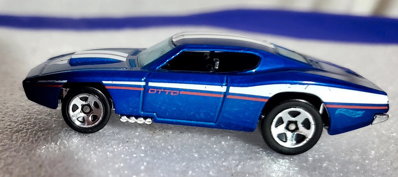 Hot Wheels Custom Otto 8/10 Muscle Mania Custom Otto 2019 Loose 2