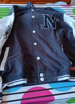Camiseta+ estilo bomber, marca: Inside, estado: Muy bueno, tamaño: L, 8,00 €, 9,10 € Protección al comprador incluida