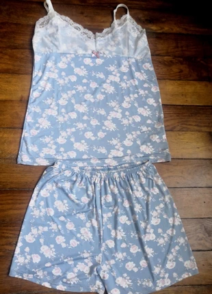 Ensemble pyjama short et haut, état: Très bon état, taille: XL / 42 / 14, 4,00 €, 4,90 € Protection acheteurs incluse