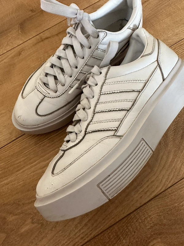 Adidas Sleek trainers uk7