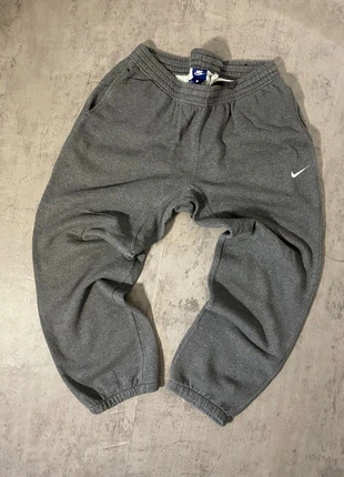 Pantalon Nike Gris Solo Swoosh Coupe Large Baggy Taille S Homme, marque: Nike, état: Très bon état, taille: S, 34,90 €, 37,35 € Protection acheteurs incluse