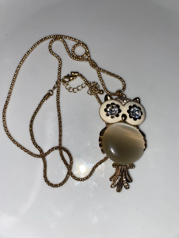 28” goldtone metal chain hanging large owl pendant opaque clear rhinestone off white 5