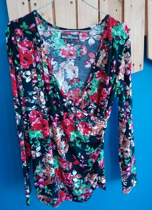 tee shirt manches longues fleuri, marque: MustHave, état: Très bon état, taille: XL / 42 / 14, 2,00 €, 2,80 € Protection acheteurs incluse