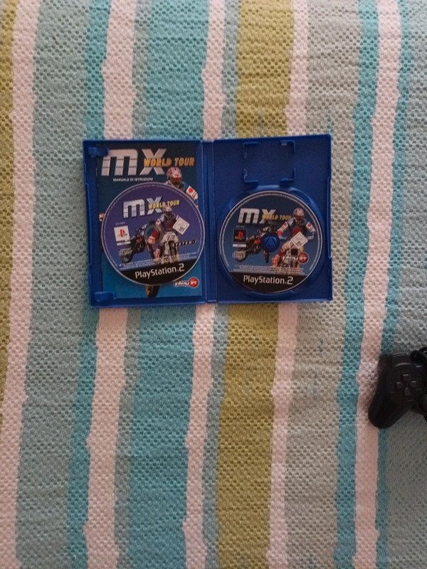 jeu ps2 mx world tour moto - Vinted