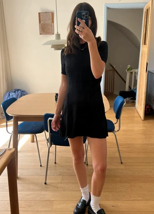 Little black dress - & Other Stories, marque: & Other Stories, état: Très bon état, taille: S / 36 / 8, 10,00 €, 11,20 € Protection acheteurs incluse