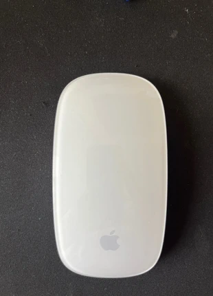 Magic Mouse, marque: Apple, état: Très bon état, 35,00 €, 37,45 € Protection acheteurs incluse