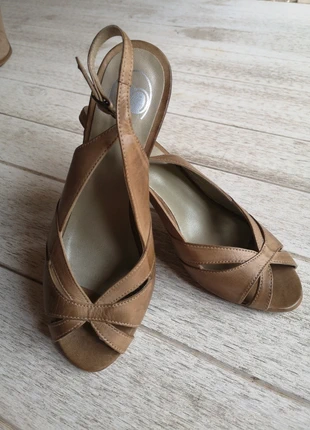 Nu pieds rétro en cuir beige neuves 38, marke: Boutique Parisienne, zustand: Neu, größe: 38, 18,00 €, 19,60 € inklusive Vinted-Käuferschutz