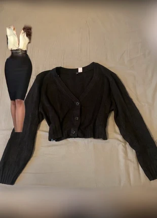 short black cardigan, merk: H&M, staat: Heel goed, maat: L / 40 / 12, € 7,00, € 8,05 inclusief Kopersbescherming