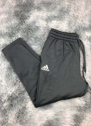Jogging survêtement Adidas gris taille L excellent etat, brand: adidas, condition: Very good, size: L / 40 / 12, €20.00, €21.70 includes Buyer Protection