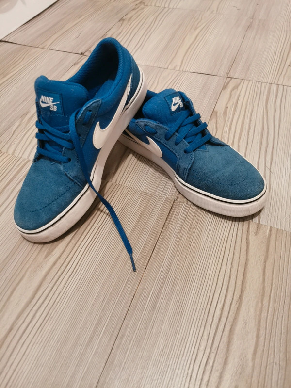 Nike blue shoes UK 5.5 1