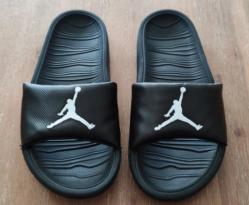 Claquettes jordan 2024