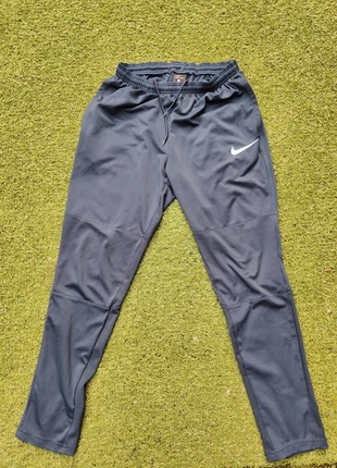 Pantaloni da tuta Nike Originali Sry fit Academy taglia S, marke: Nike, zustand: Sehr gut, größe: S, 8,85 €, 9,99 € inklusive Vinted-Käuferschutz