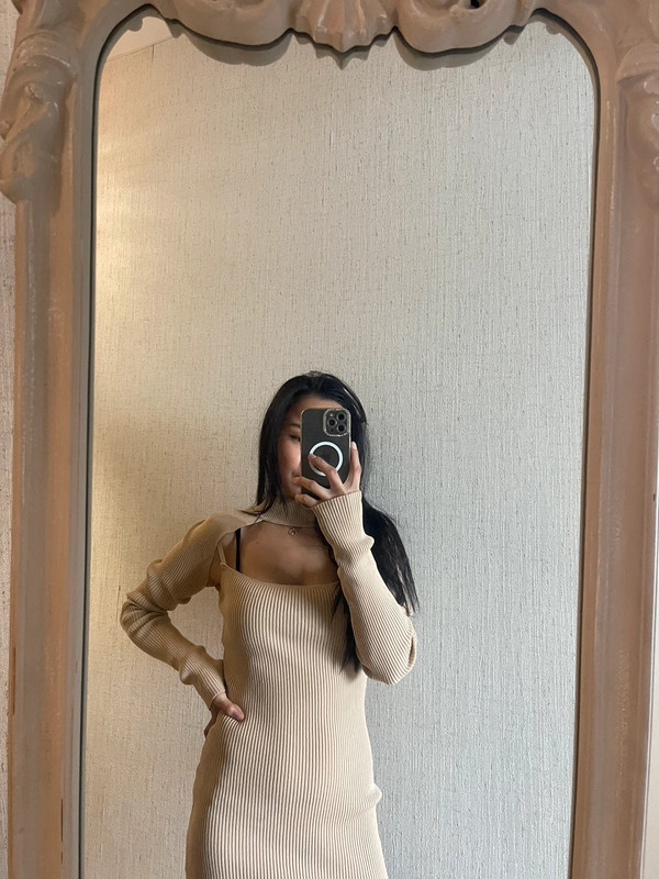 Robe prettylittlething beige 2