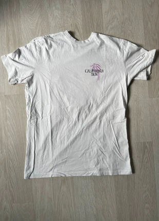 Super leuke witte california sun t-shirt, marque: Loavies, état: Très bon état, taille: XS / 34 / 6, 12,00 €, 13,30 € Protection acheteurs incluse
