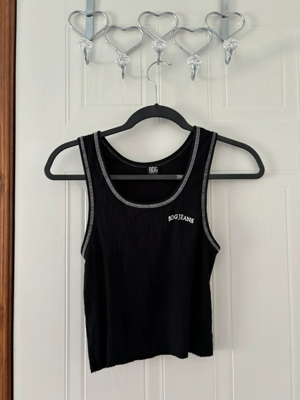bdg urban outfitters black crop top 1