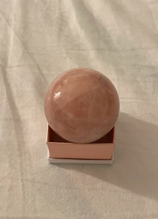 Rosenquarz Kugel, zustand: Sehr gut, 25,00 €, 26,45 € inklusive Vinted-Käuferschutz