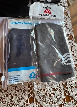 Cuffie piscina nuove., marke: Aquarapid, zustand: Neu, mit Etikett, 5,00 €, 5,95 € inklusive Vinted-Käuferschutz