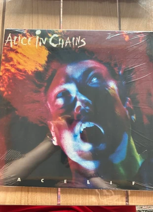 33t Alice in chains « facelift », état: Neuf avec étiquette, 50,00 €, 53,20 € Protection acheteurs (Pro) incluse