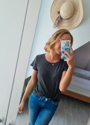 Lockeres T-Shirt gerippt, brand: Tally Weijl, condizioni: Ottime, taglia: XXS / IT 36 / EU 32, €2.00, €2.80 include la Protezione acquisti