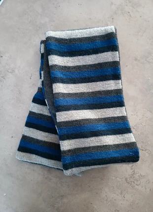 Écharpe enfant, état: Très bon état, 1,00 €, 1,75 € Protection acheteurs incluse