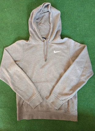 Pull Nike gris taille Xs, brand: Nike, condition: Good, size: XS, €16.00, €17.50 includes Buyer Protection