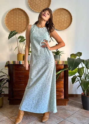 1990's vintage mint green maxi dress with blue and cream floral print, brand: Unique Vintage, condizioni: Ottime, taglia: M / IT 42 / EU 38, €20.00, €21.70 include la Protezione acquisti Pro