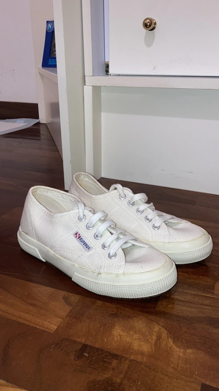 Lacci off 2025 white amazon