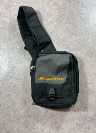 Sacoche sac bandoulière Ripcurl Y2K noir & jaune, marque: Rip Curl, état: Très bon état, 30,00 €, 32,20 € Protection acheteurs incluse