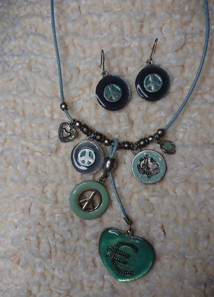 Parure peace and love émail, brand: Non indiqué, condition: Very good, €4.00, €4.90 includes Buyer Protection