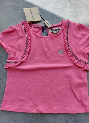 T-shirt rose buberry 12mois, marque: Burberry, état: Neuf avec étiquette, taille: 9-12 mois / 74 cm, 18,00 €, 19,60 € Protection acheteurs incluse