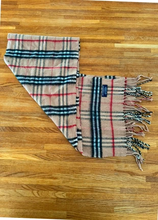Écharpe burberry à quadrillage beige y2k old money - Burberry beige, brand: Burberry, condition: Very good, €43.00, €45.85 includes Buyer Protection