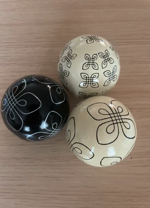 Decoratie ballen van porselein, staat: Heel goed, € 6,00, € 7,00 inclusief Kopersbescherming