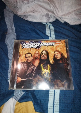 Cd album monster magnet powertrip, staat: Heel goed, € 15,00, € 16,45 inclusief Kopersbescherming