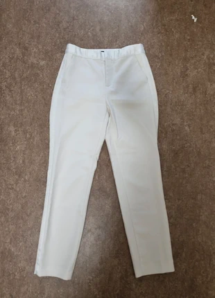 Zara pantalon with satin details size S, marque: Zara, état: Très bon état, taille: S / 36 / 8, 10,00 €, 11,20 € Protection acheteurs incluse