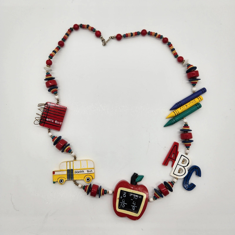 Vintage school necklace 26" women's red colorblock teacher wood kawaii kidscore

Pre-loved 1