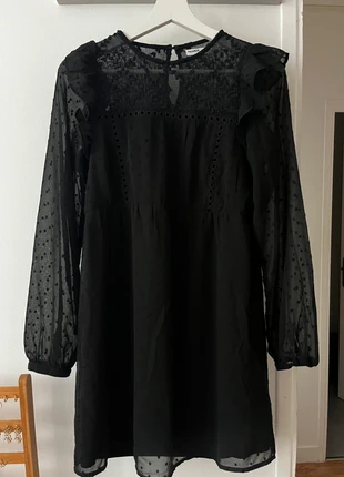Robe noire habillée pull and bear XS très bon etat, marque: Pull & Bear, état: Très bon état, taille: XS / 34 / 6, 4,50 €, 5,43 € Protection acheteurs incluse