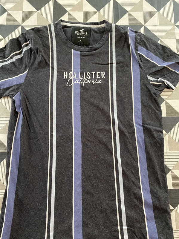 Tee shirt hollister raye Vinted