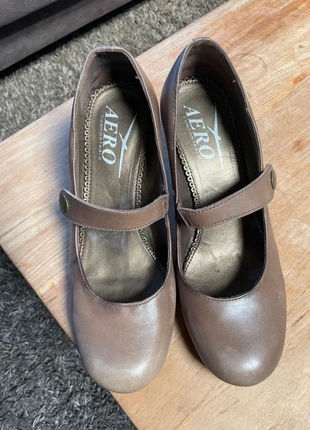 Pumps met riempje, merk: Aero, staat: Nieuw zonder prijskaartje, maat: 37, € 7,50, € 8,58 inclusief Kopersbescherming