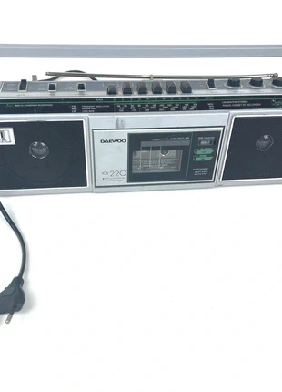 Poste radio cassette Daewoo JCB 220 rétro années 80, brand: DAEWOO, condition: Very good, €25.50, €27.48 includes Buyer Protection Pro