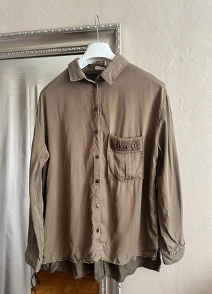 Chemise kaki Bershka, marca: Bershka, estado: Muito bom, tamanho: L / 40 / 12, €7.00, €8.05 inclui Proteção do Comprador