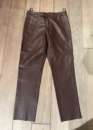 Pantaloni in 100% pelle, brand: Bully, condizioni: Nuovo con cartellino, taglia: M / IT 42 / EU 38, €75.00, €79.45 include la Protezione acquisti