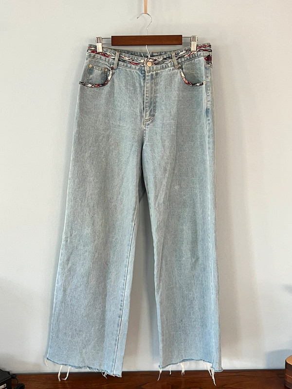 super cute embroidered Jeans 1