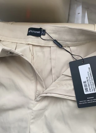 Flare pants Prettylittlething , merk: PrettyLittleThing, staat: Nieuw met prijskaartje, maat: S / 36 / 8, € 15,00, € 16,45 inclusief Kopersbescherming