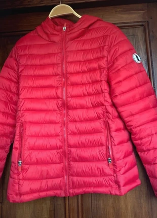 Doudoune rouge, marke: Jennyfer, zustand: Sehr gut, größe: S / 36 / 8, 5,00 €, 5,95 € inklusive Vinted-Käuferschutz