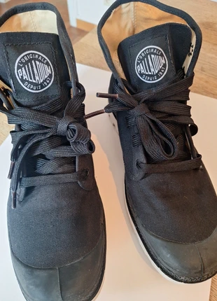 Bottines noir ETA impeccable pointure 41 de marque palladium, marque: Palladium, état: Très bon état, taille: 41, 15,00 €, 16,45 € Protection acheteurs incluse