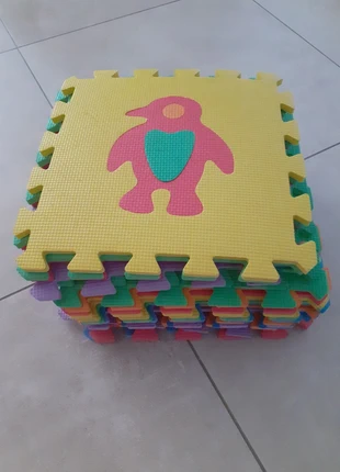 Tapis mousse puzzle, état: Satisfaisant, 6,00 €, 7,00 € Protection acheteurs incluse