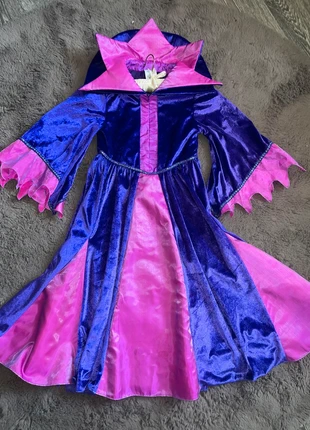 Maléfique, brand: Disney, condition: Very good, size: 6 years / 116 cm, €30.00, €32.20 includes Buyer Protection
