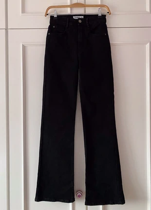 Vaqueros flare Pull & Bear, marca: Pull & Bear, estado: Muy bueno, tamaño: XS / 34 / 6, 12,00 €, 13,30 € Protección al comprador incluida